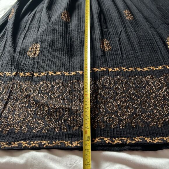 Maxi Skirt Sz L Black Golden Painted Flowers Elastic Tie Boho Hippie Globus NWOT - Picture 8 of 9